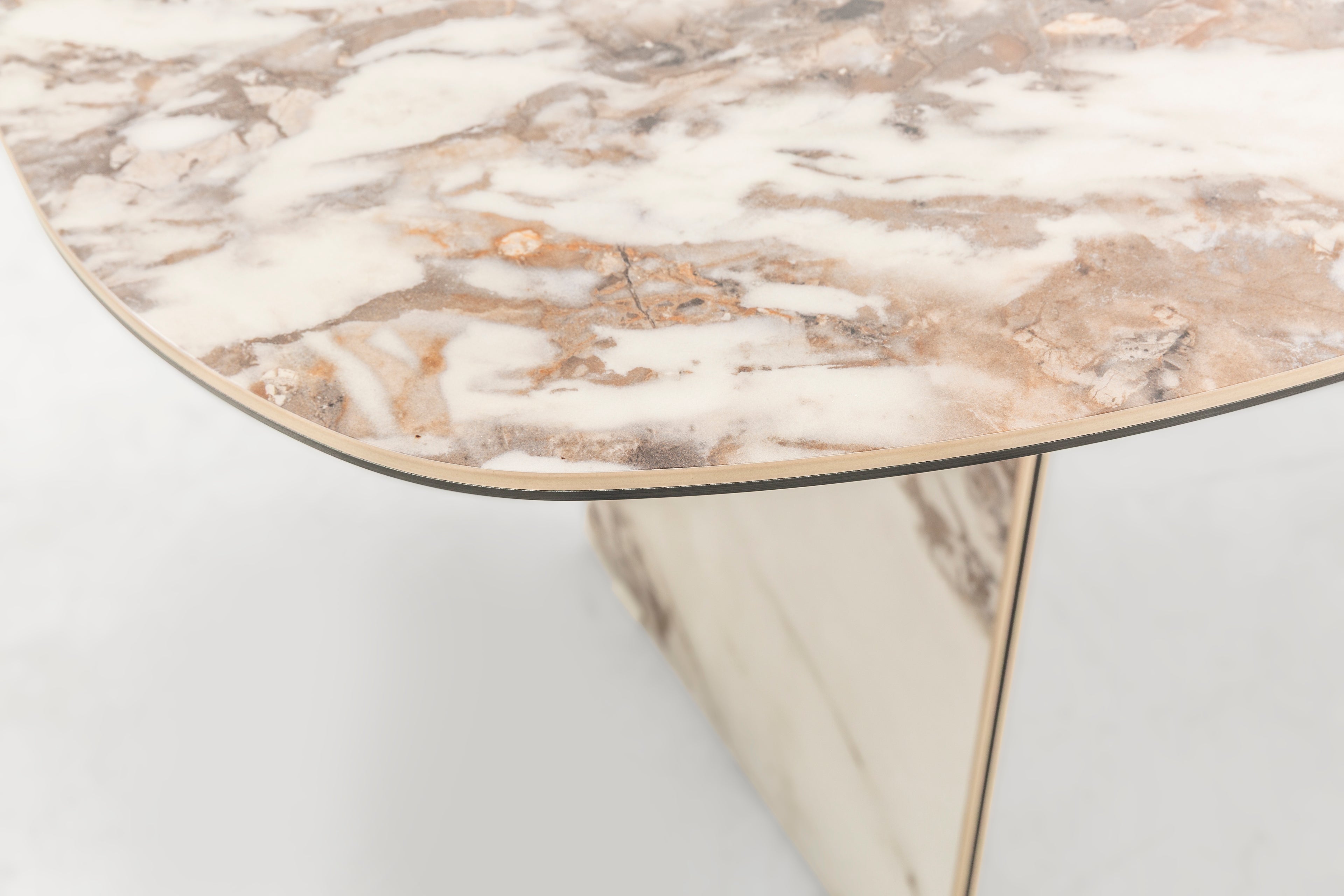 Dıvına Porselen Masa